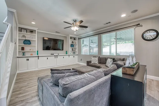 $615,000 | 1697 Whiteash Avenue, Clovis, CA 93619