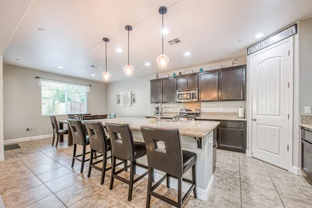 $615,000 | 1697 Whiteash Avenue, Clovis, CA 93619