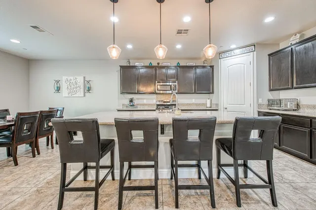 $615,000 | 1697 Whiteash Avenue, Clovis, CA 93619