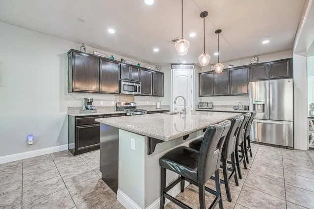 $615,000 | 1697 Whiteash Avenue, Clovis, CA 93619