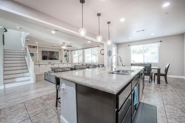 $615,000 | 1697 Whiteash Avenue, Clovis, CA 93619