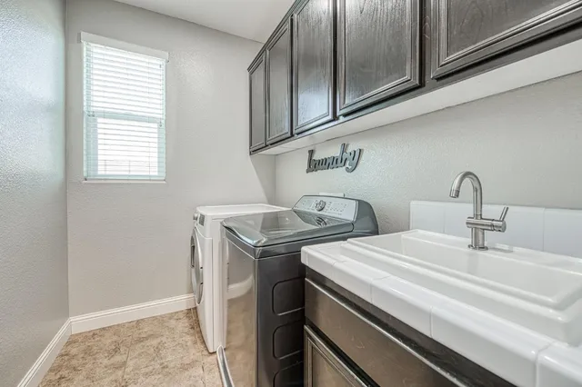 $615,000 | 1697 Whiteash Avenue, Clovis, CA 93619