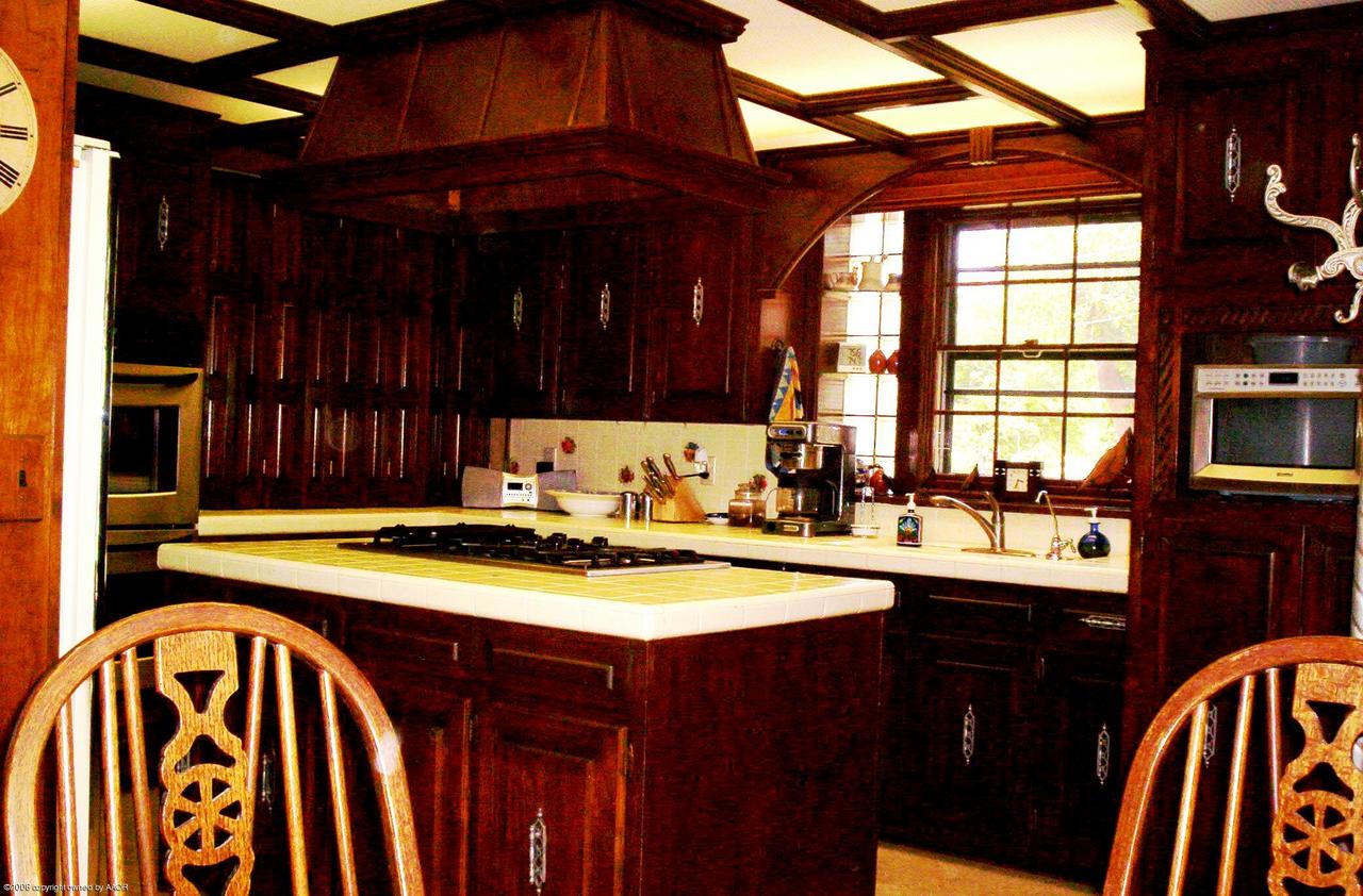 2011 3rd Avenue Canyon, TX 79015 - Photo 8 of 15 a kitchen with a sink and cabinets