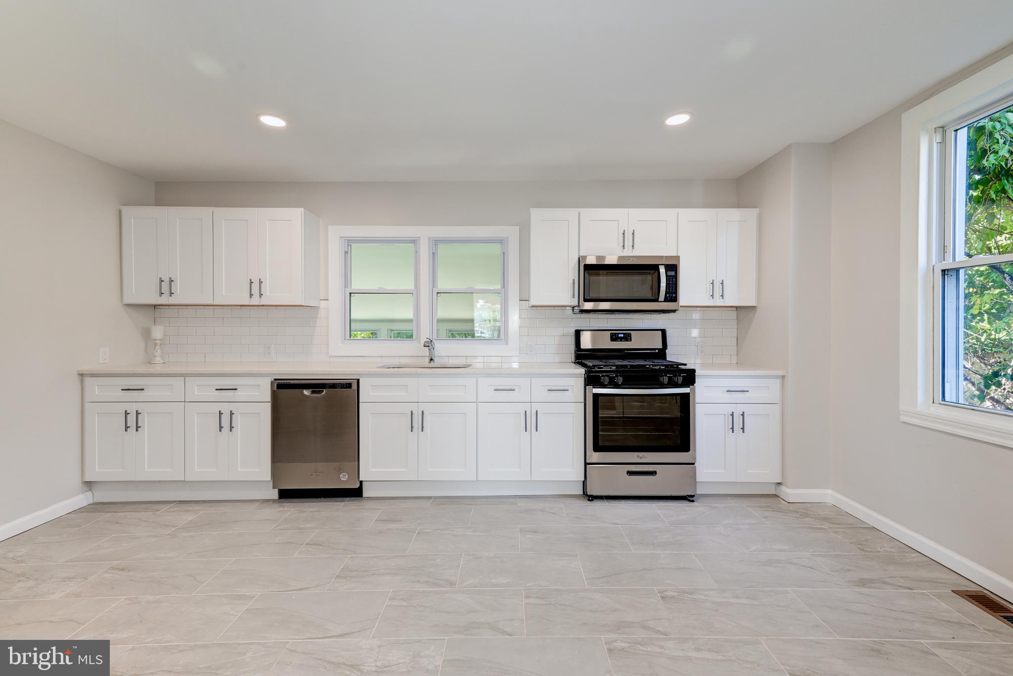 408 South Fairview Street Riverside, NJ 08075 - Photo 16 of 40