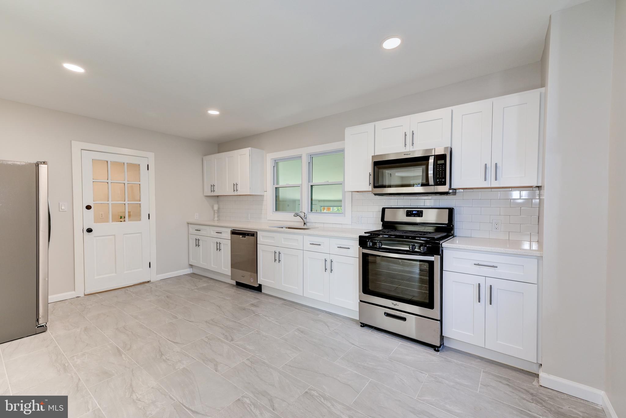 408 South Fairview Street Riverside, NJ 08075 - Photo 17 of 40