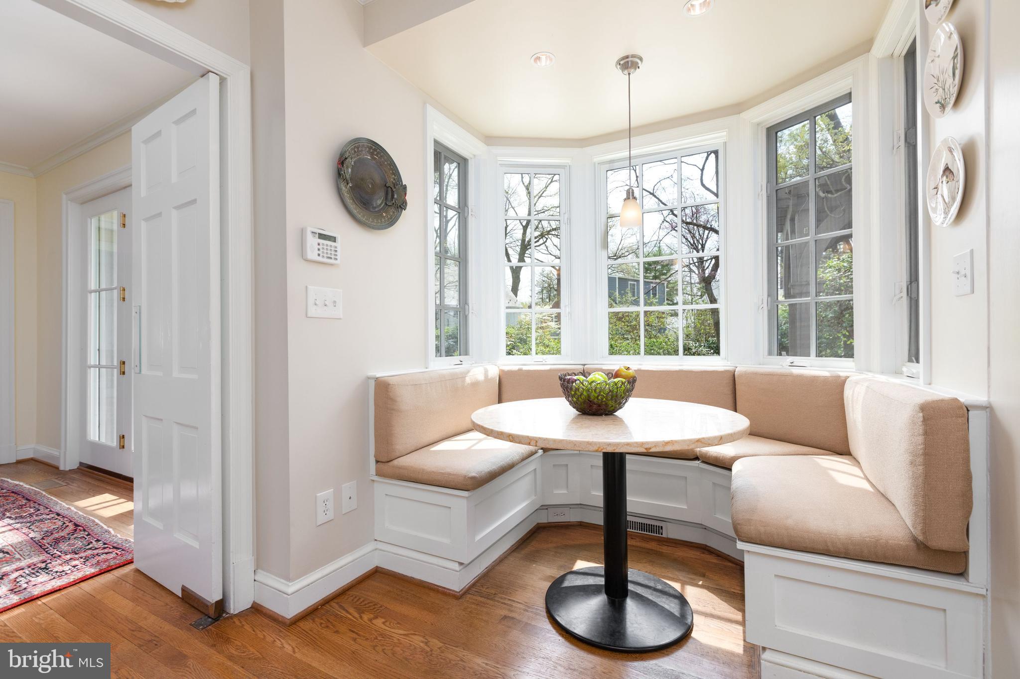 1306 Dale Drive Silver Spring, MD 20910 - Photo 6 of 33 Breakfast area with storage benches