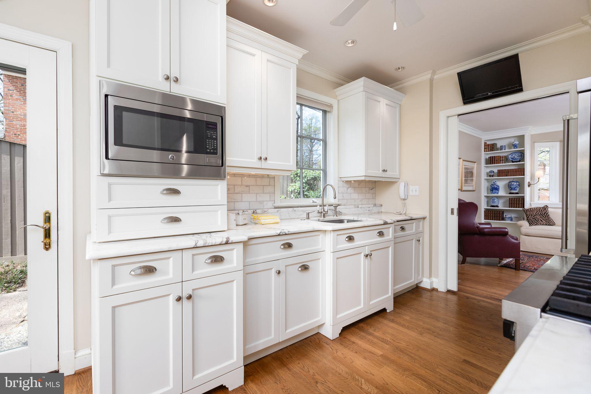 1306 Dale Drive Silver Spring, MD 20910 - Photo 7 of 33 Gourmet kitchen