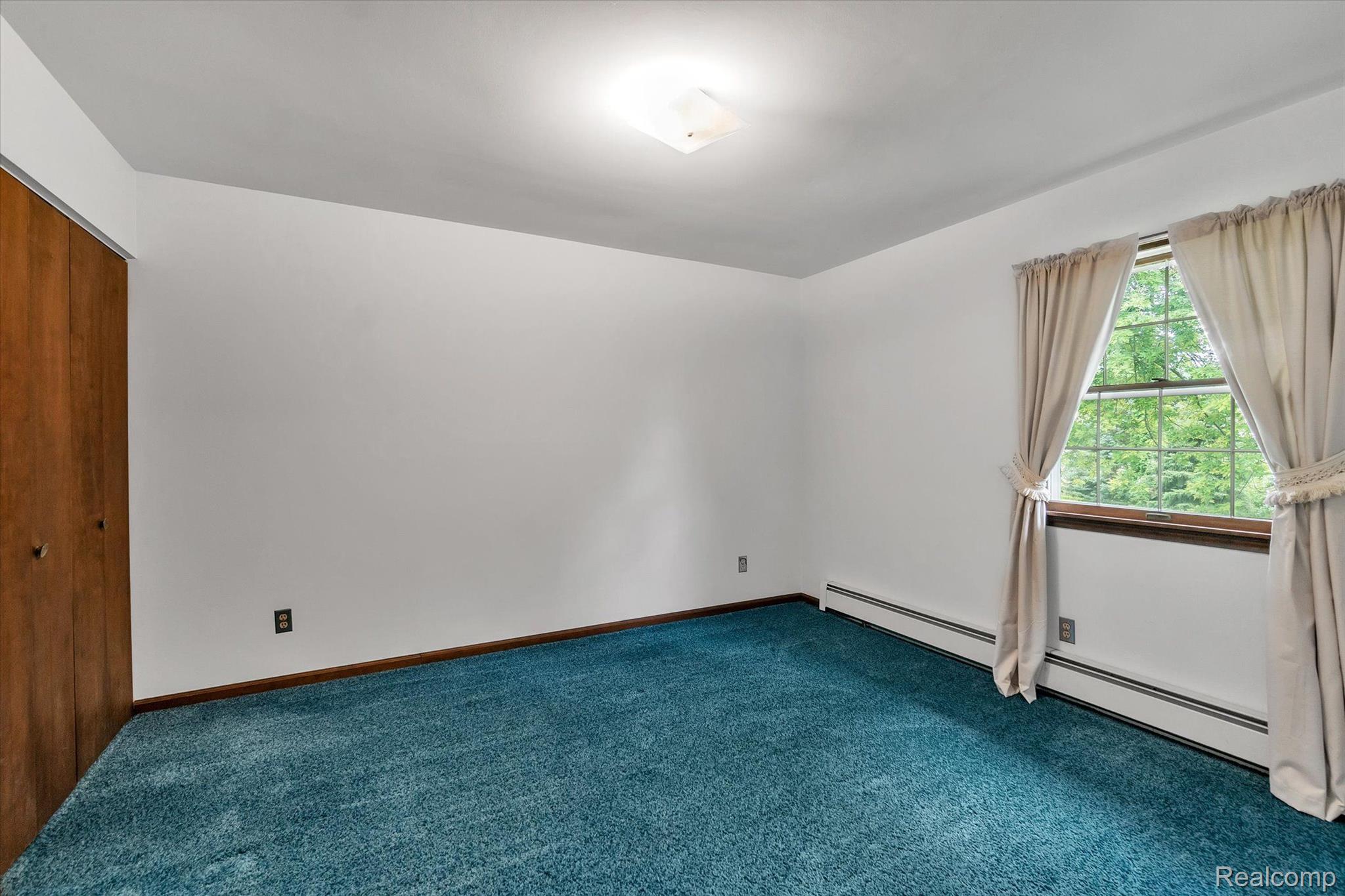 16216 Whitaker Road Linden, MI 48451 - Photo 15 of 32 Gallery Image 15