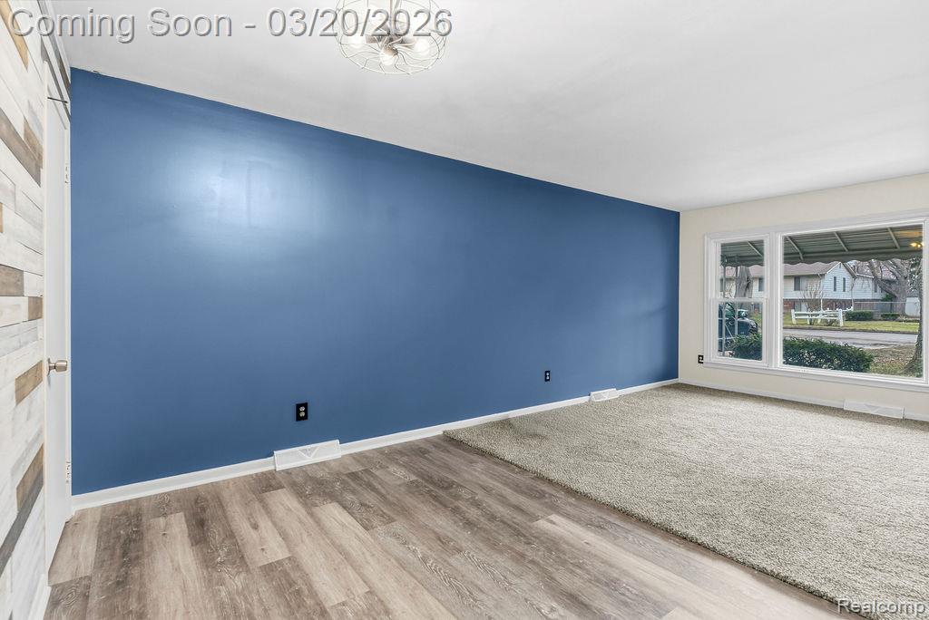 3485 Hammerberg Road Flint, MI 48507 - Photo 13 of 35