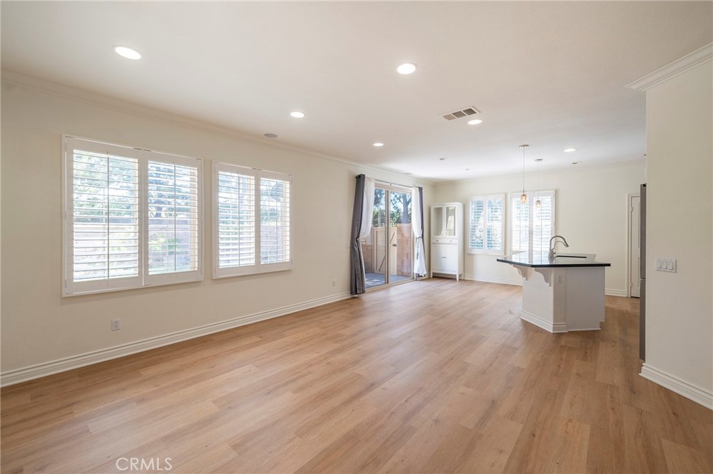 185 Pathway Irvine, CA 92618 - Photo 6 of 45