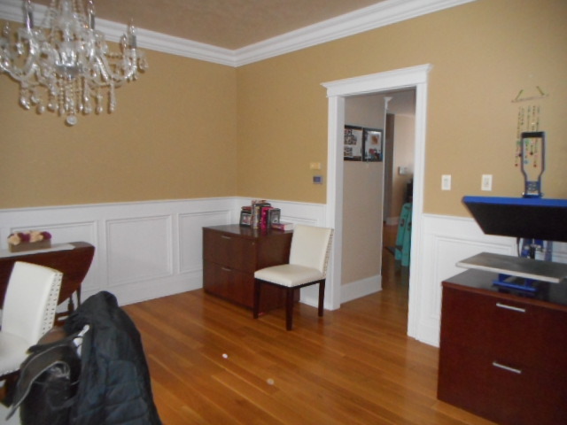 8825 Robert Road Darien, IL 60561 - Photo 13 of 62 Gallery Image 13