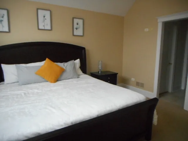 $1,200,000 | 8825 Robert Road, Darien, IL 60561