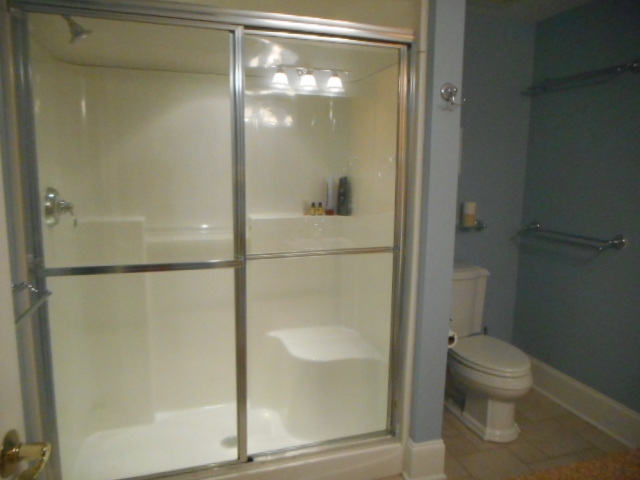 8825 Robert Road Darien, IL 60561 - Photo 43 of 62 Gallery Image 43