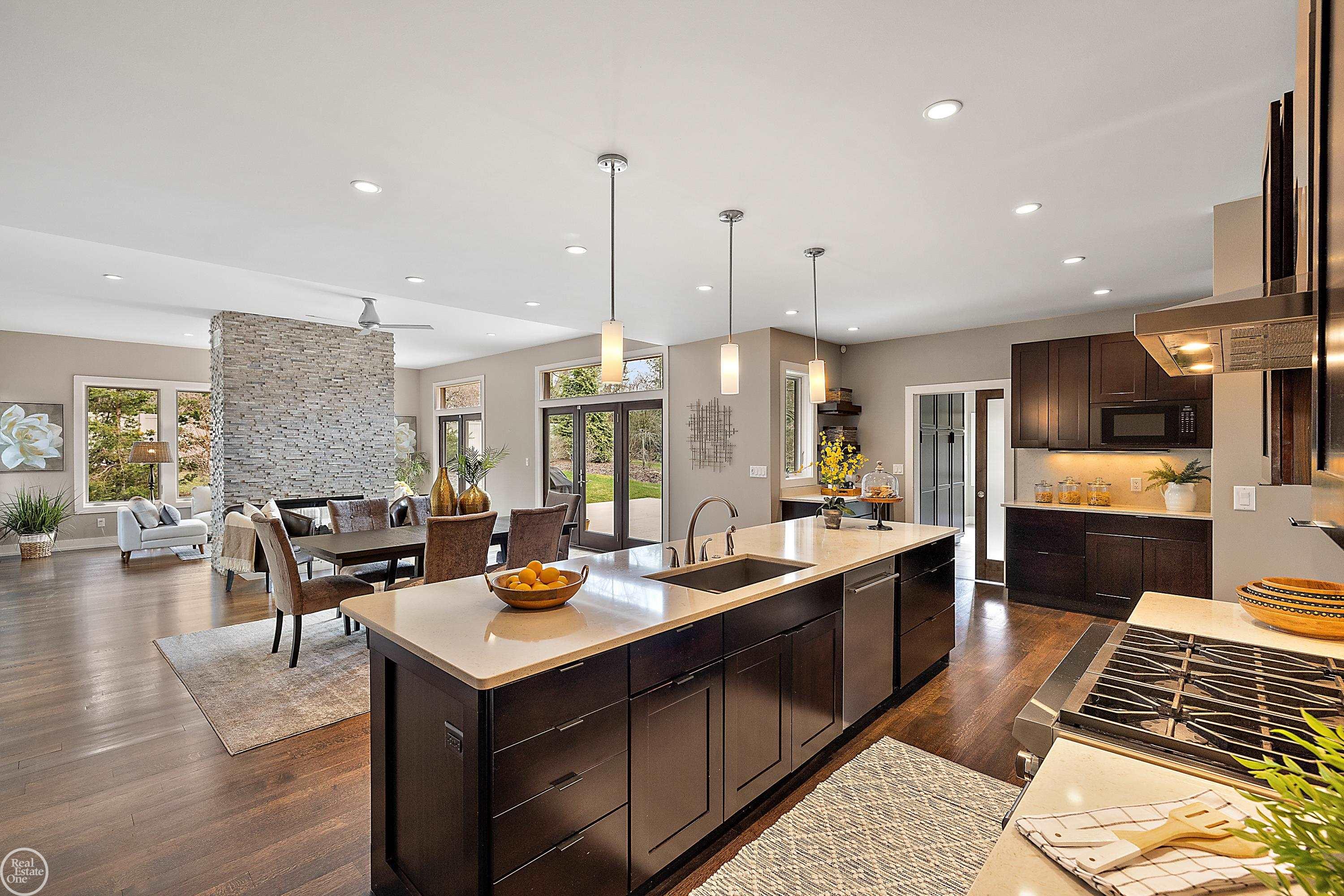 1115 Vesper Road Ann Arbor, MI 48103 - Photo 11 of 57 50105601-10.JPG
