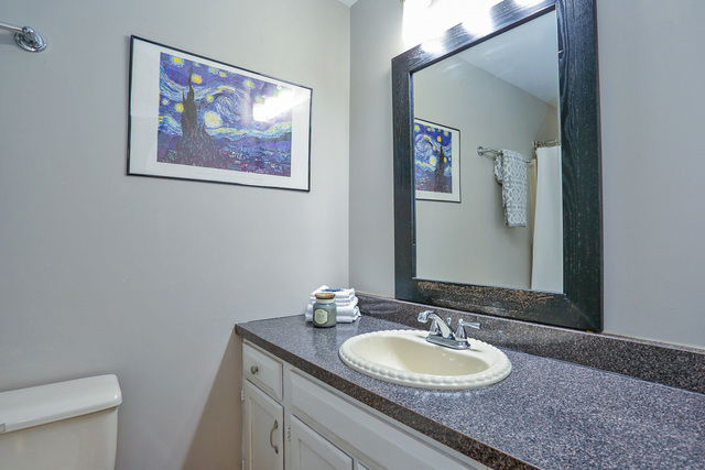 40W905 Plank Road Elgin, IL 60124 - Photo 18 of 35
