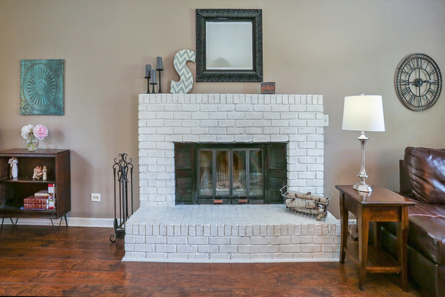 40W905 Plank Road Elgin, IL 60124 - Photo 8 of 35