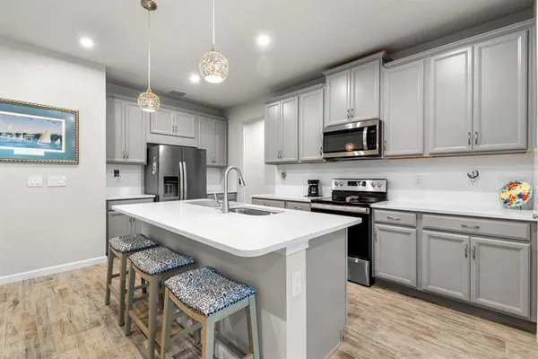$309,500 | 3775 Maxwell Park Drive, Unit 92, Sun City Center, FL 33573