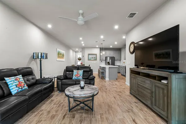 $309,500 | 3775 Maxwell Park Drive, Unit 92, Sun City Center, FL 33573