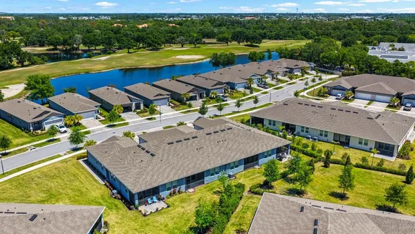 $309,500 | 3775 Maxwell Park Drive, Unit 92, Sun City Center, FL 33573
