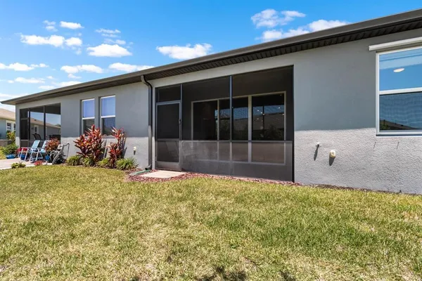 $309,500 | 3775 Maxwell Park Drive, Unit 92, Sun City Center, FL 33573