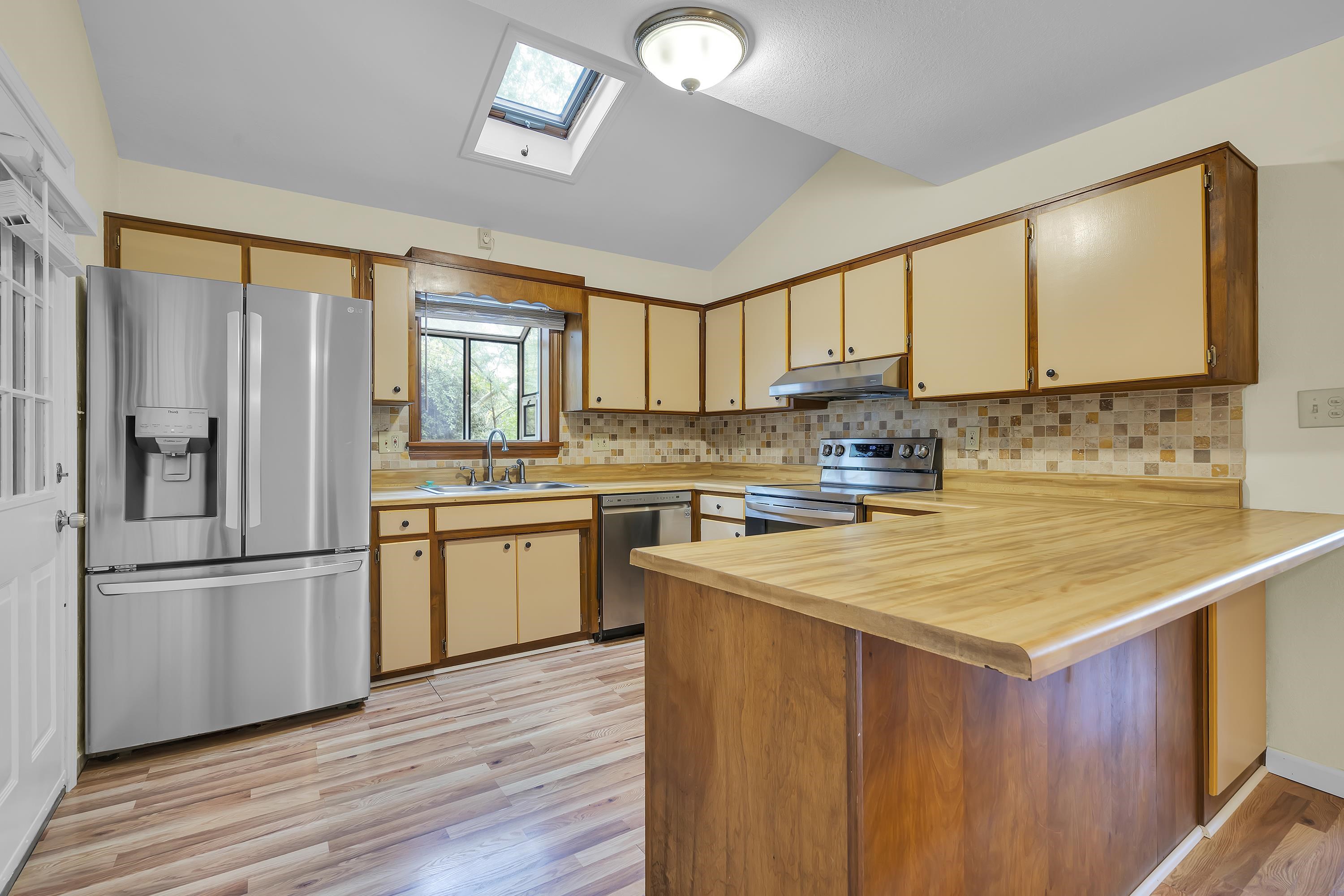 60 Hidden Springs Road Spartanburg, SC 29302 - Photo 8 of 20 Gallery Image 8
