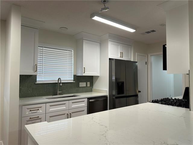 916 Martin Behrman Walk Metairie, LA 70005 - Photo 3 of 23