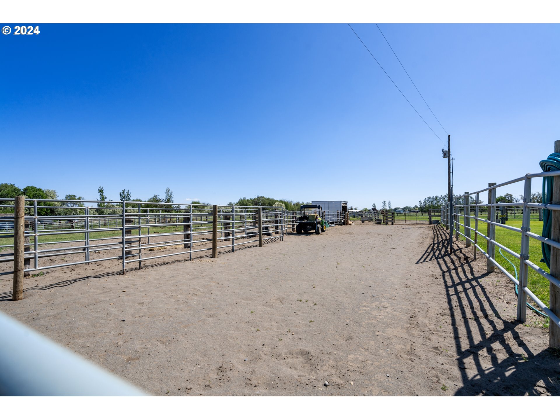 81385 North Golda Road Hermiston, OR 97838 - Photo 26 of 40 a view of outdoor space with seating area