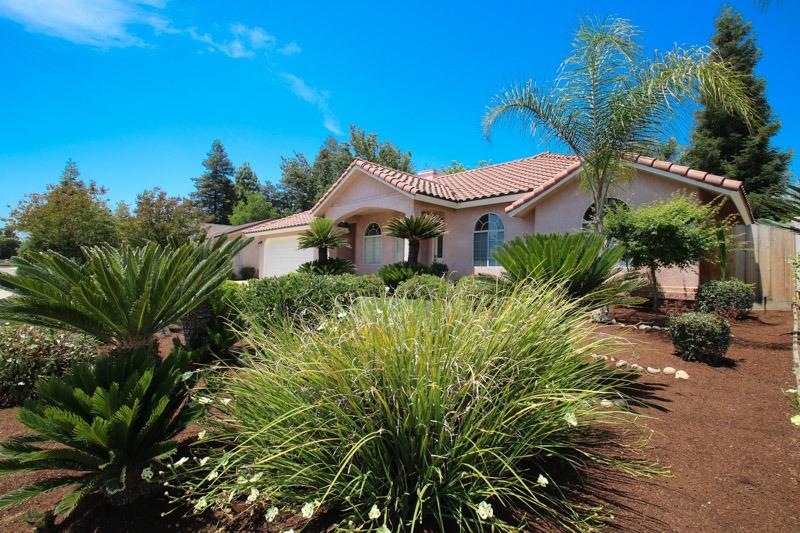 1508 West Flora Avenue Reedley, CA 93654 - Photo 4 of 62 Gallery Image 4