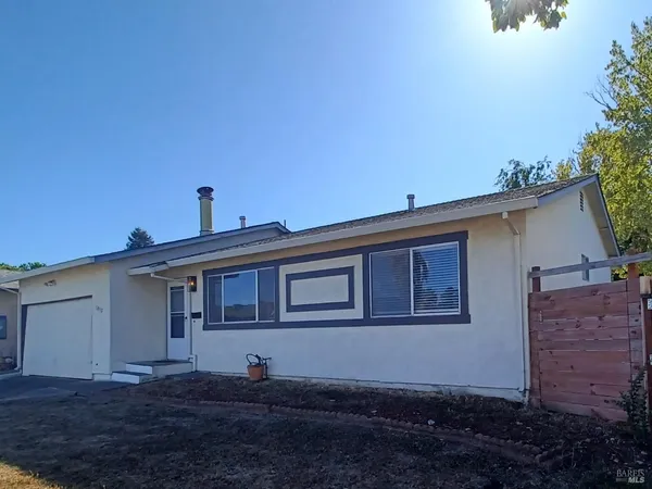 $688,888 | 1052 Helen Court, Petaluma, CA 94954