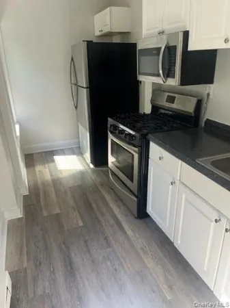 $1,595 | 428-430 Liberty Street, Unit 1G, Newburgh, NY 12550