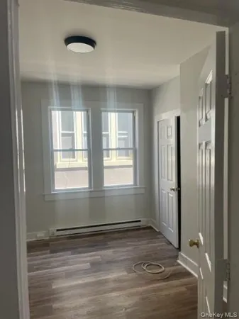 $1,595 | 428-430 Liberty Street, Unit 1G, Newburgh, NY 12550