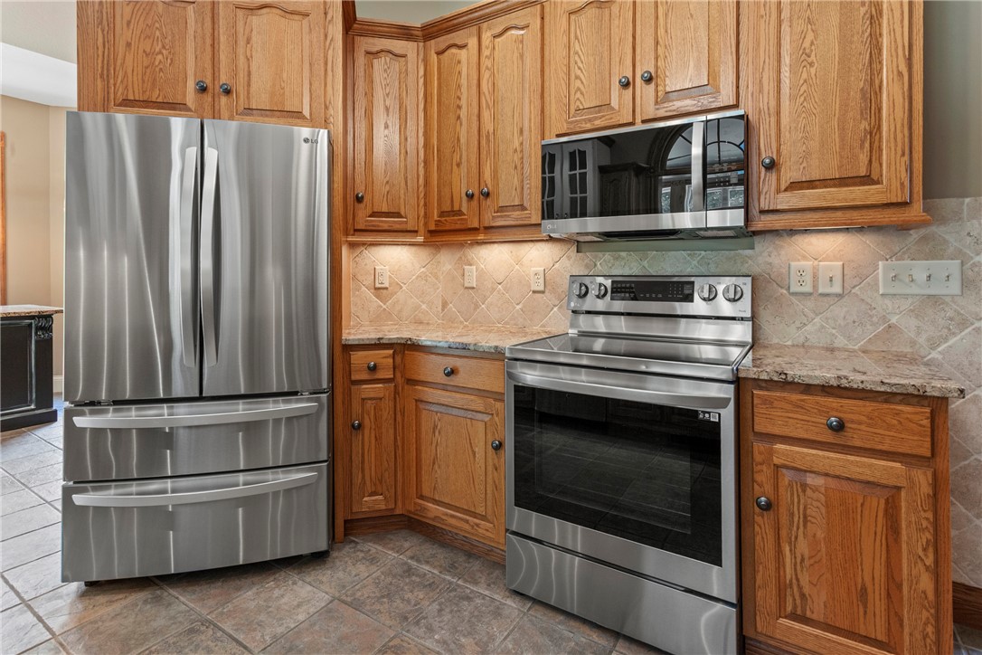 2389 Lincoln Hwy Road Charleston, IL 61920 - Photo 13 of 48