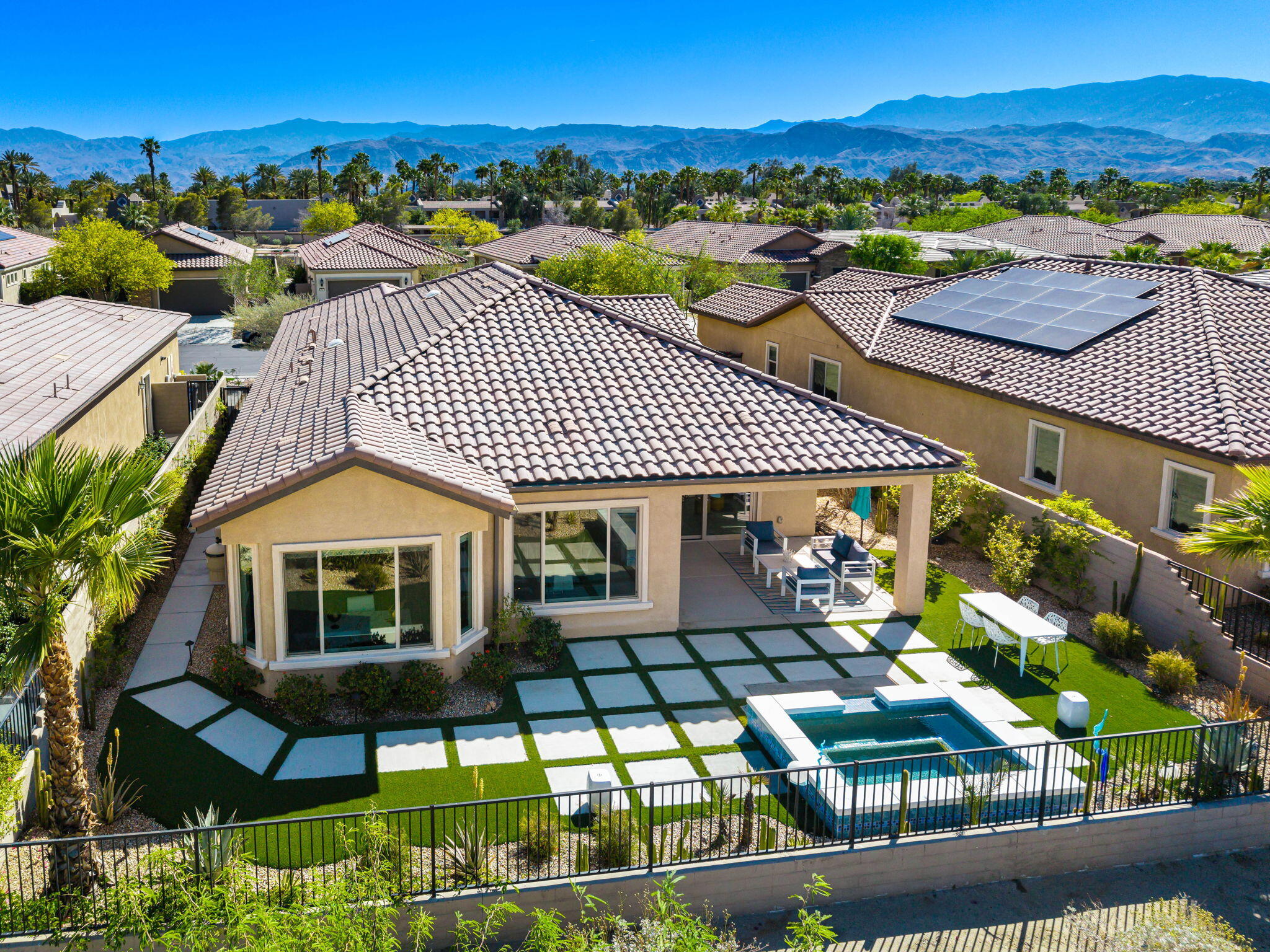 72 Cabernet Rancho Mirage, CA 92270 - Photo 14 of 42 6-web-or-mls-PHCabernet_OPMG_0326_006