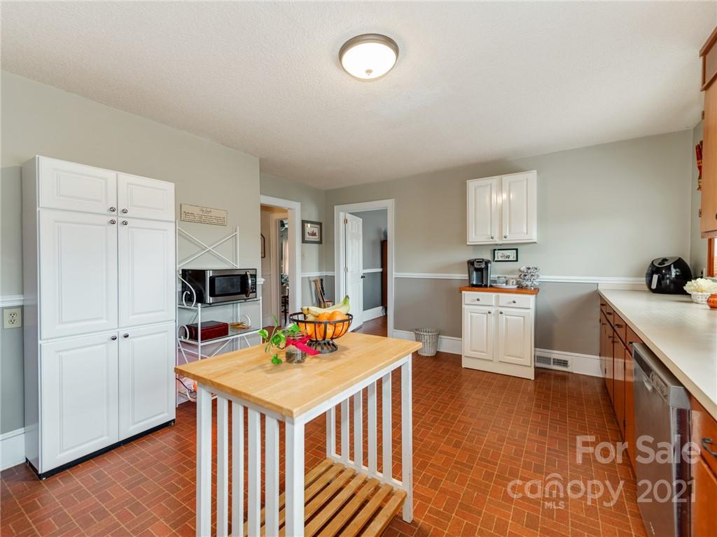 900 Island Ford Road Maiden, NC 28650 - Photo 12 of 42 Gallery Image 12