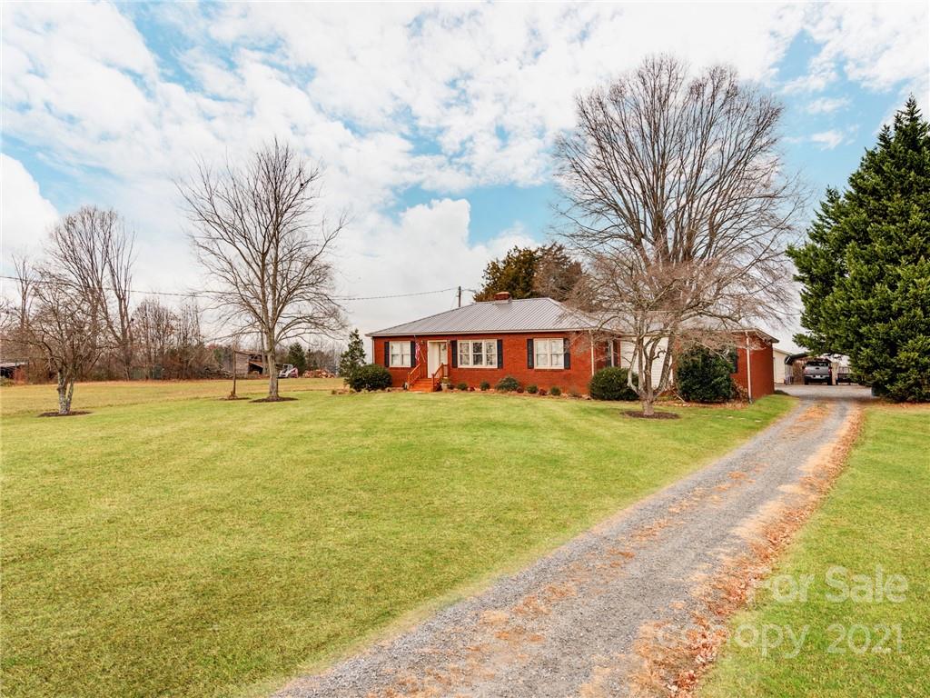 900 Island Ford Road Maiden, NC 28650 - Photo 2 of 42 Gallery Image 2