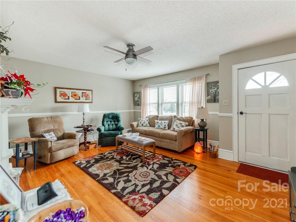 900 Island Ford Road Maiden, NC 28650 - Photo 5 of 42 Gallery Image 5