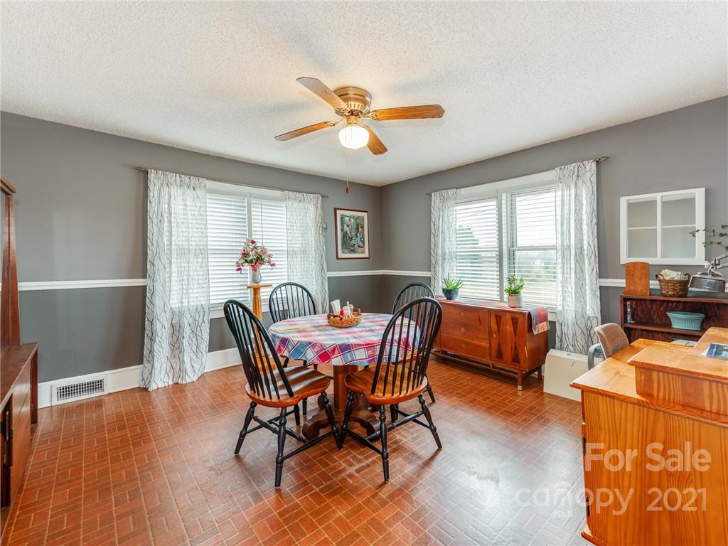 900 Island Ford Road Maiden, NC 28650 - Photo 7 of 42 Gallery Image 7