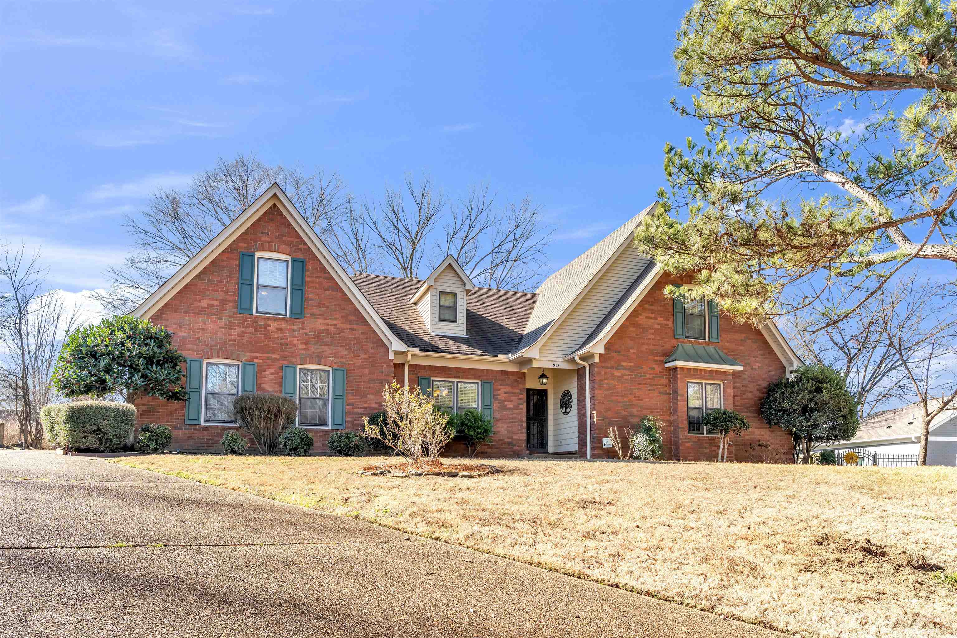 917 Valleyview Lane Collierville, TN 38017 - Photo 19 of 35 a front view of a house with a yard