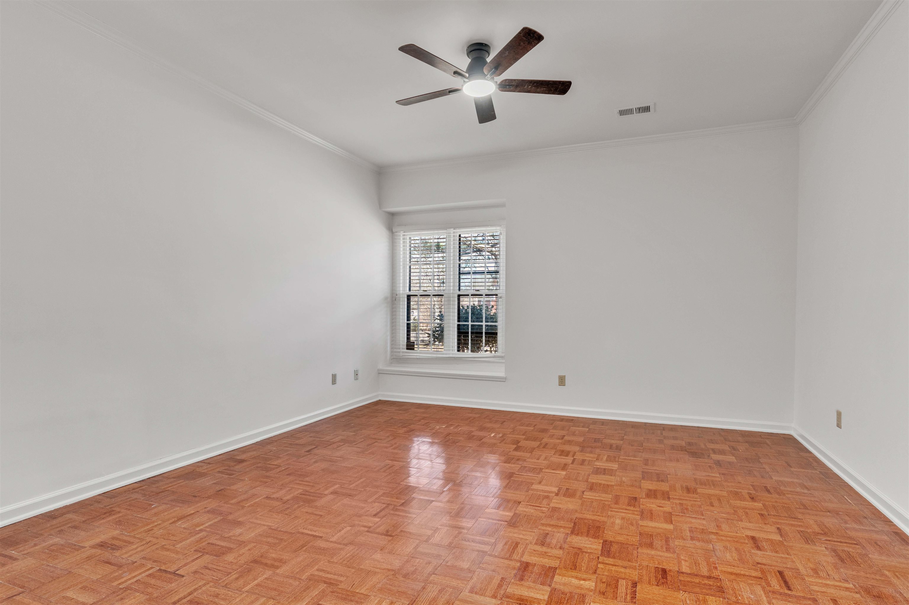 917 Valleyview Lane Collierville, TN 38017 - Photo 2 of 35 a view of an empty room with a window