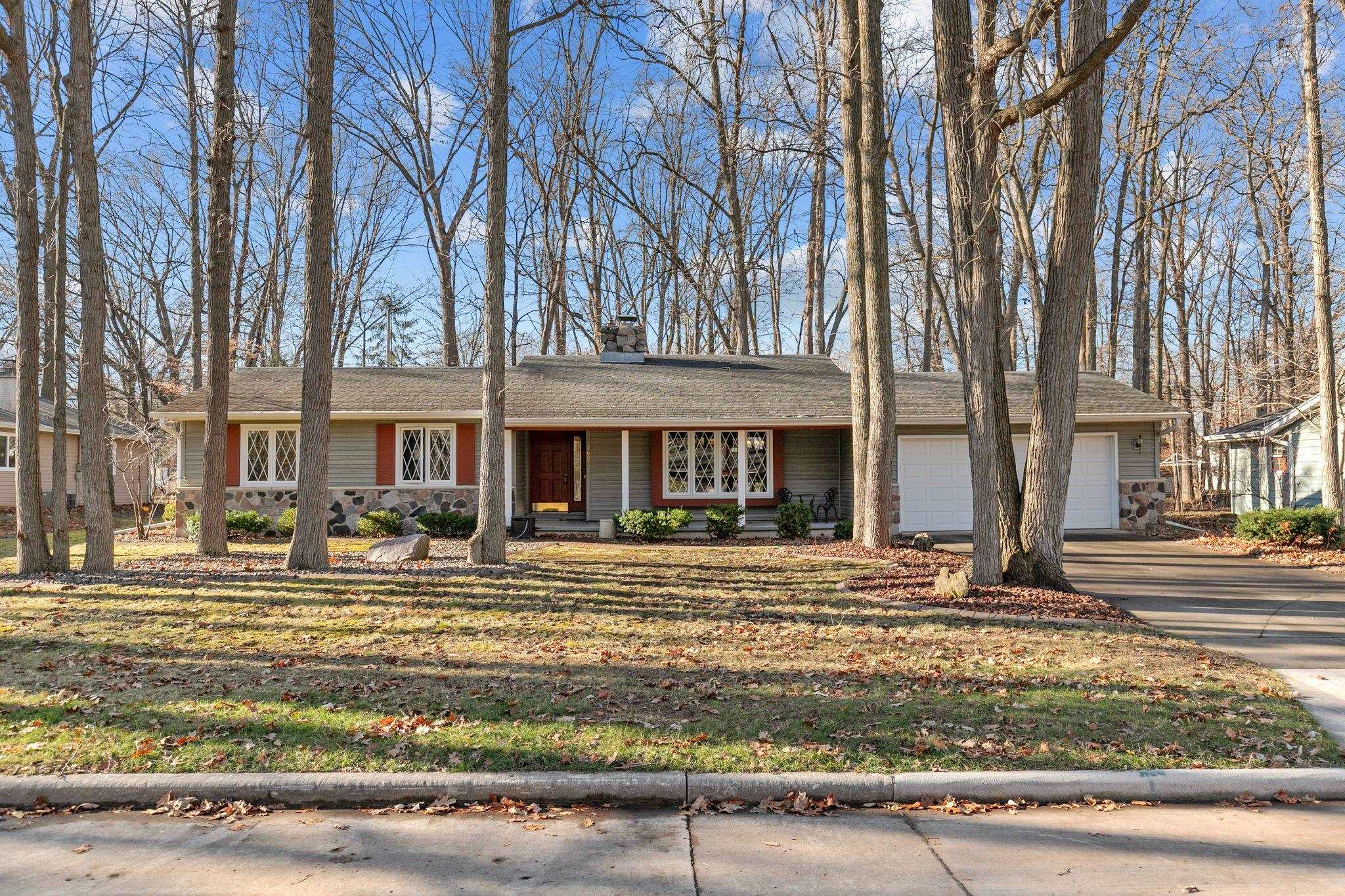 1603 South Lee Street Appleton, WI 54915 - Photo 1 of 1 Gallery Image 1