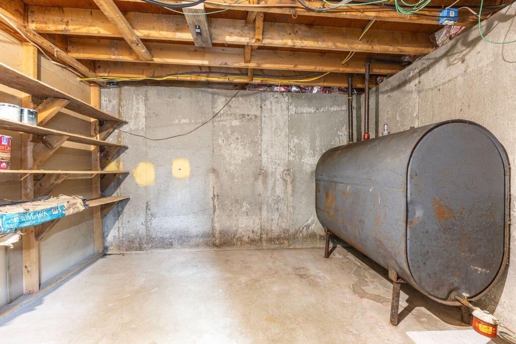 592 Hodsdon Road Pownal, ME 04069 - Photo 28 of 35 basement