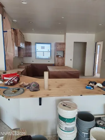 a view of a dry yard