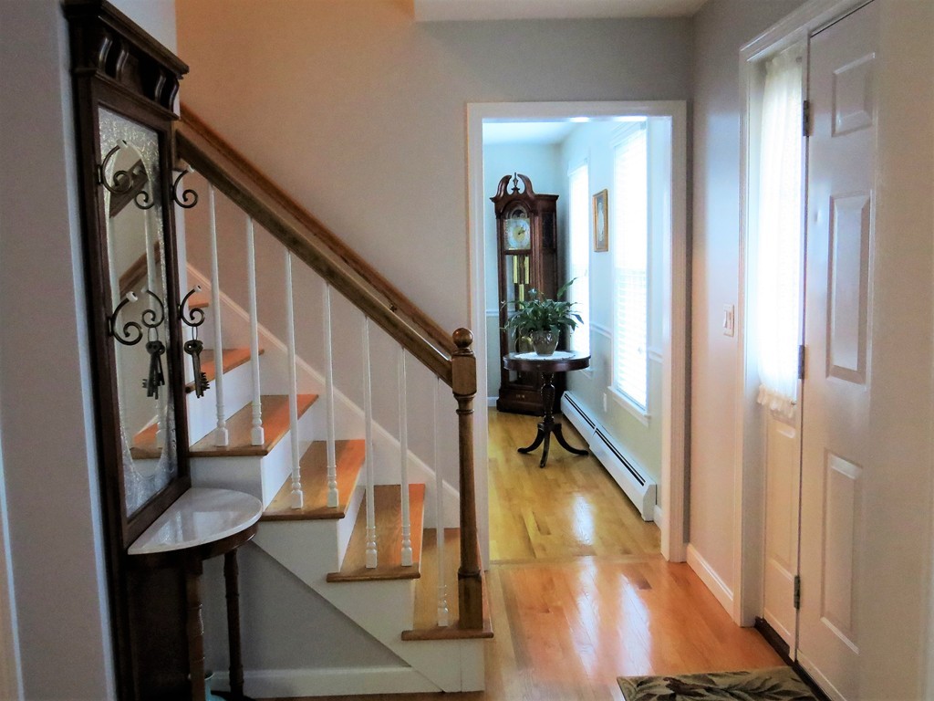 30 Coventry Road Holden, MA 01520 - Photo 3 of 30 Gallery Image 3