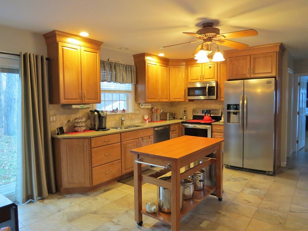 30 Coventry Road Holden, MA 01520 - Photo 8 of 30 Gallery Image 8