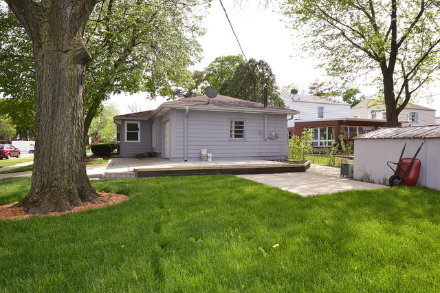 740 East Golf Road Des Plaines, IL 60016 - Photo 15 of 17