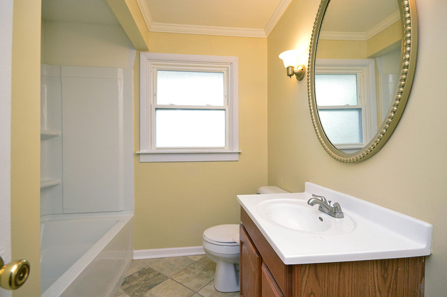 740 East Golf Road Des Plaines, IL 60016 - Photo 10 of 17