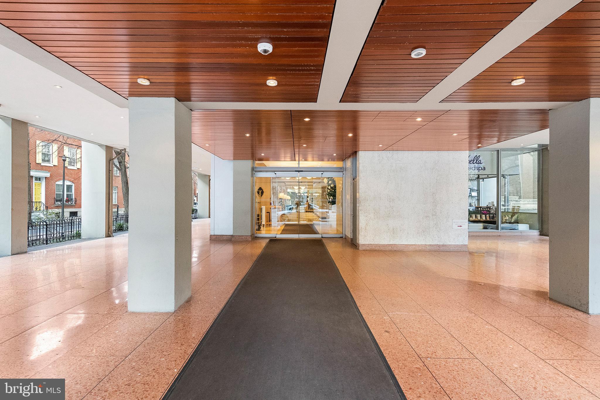 224 West Rittenhouse Square, Unit 2012 Philadelphia, PA 19103 - Photo 31 of 33