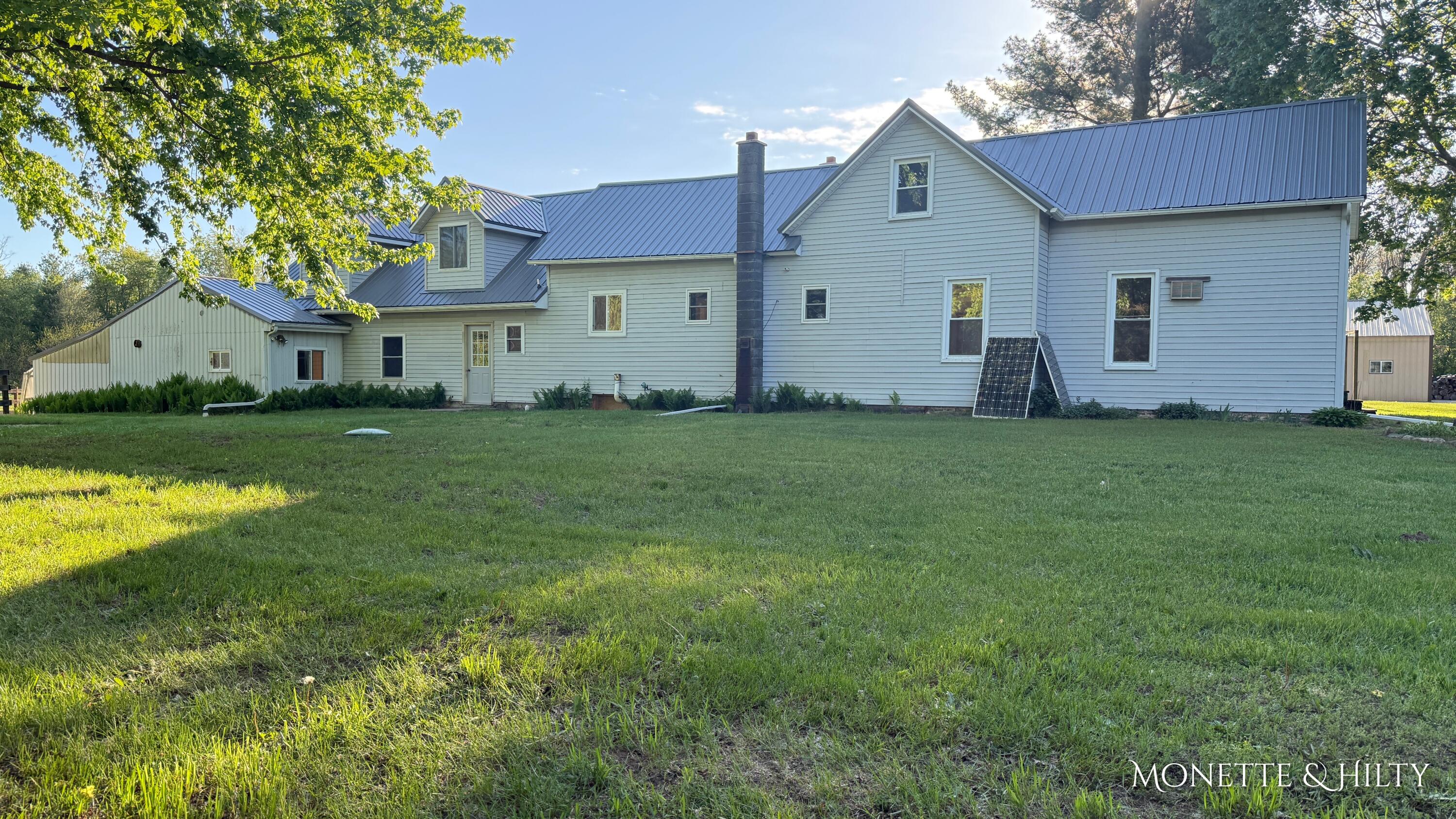 7080 Marvin Road Holton, MI 49425 - Photo 6 of 47 IMG_E5905