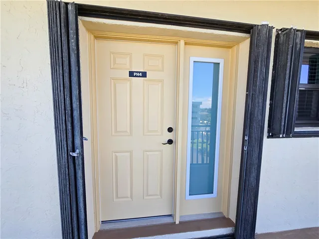 $3,000 | 3939 Ocean Drive, Unit 604B, Vero Beach, FL 32963