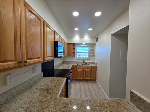 $3,000 | 3939 Ocean Drive, Unit 604B, Vero Beach, FL 32963